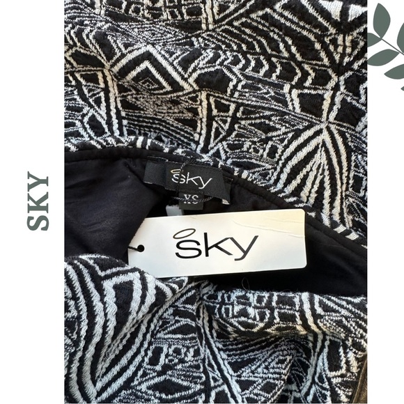 Sky Tube Top Black White Faux Leather Sleeveless Top Stretch Knit Size XS - Picture 5 of 5